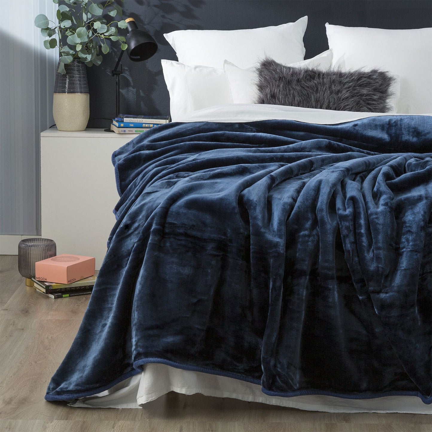 Ultra-Soft Heavy Weight Acrylic Mink Blanket