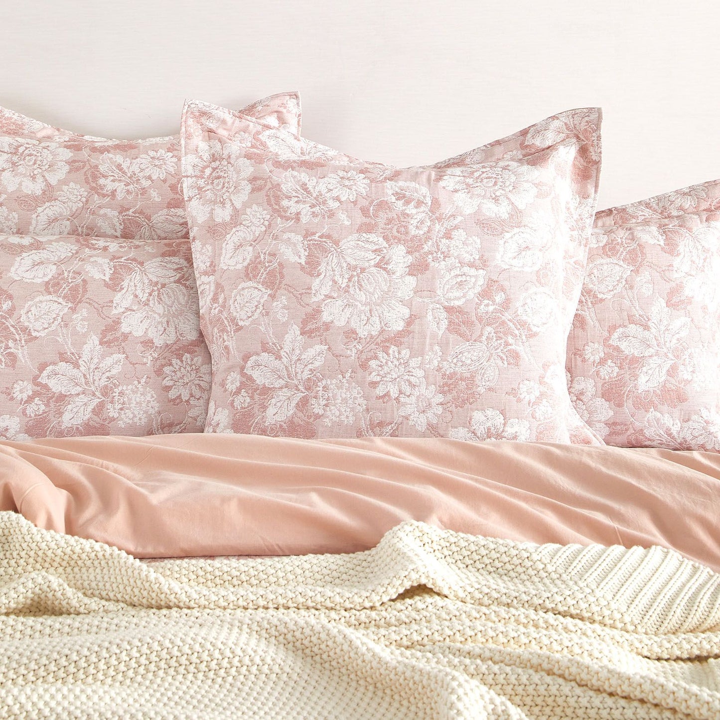 Aura Jacquard Quilt Cover set