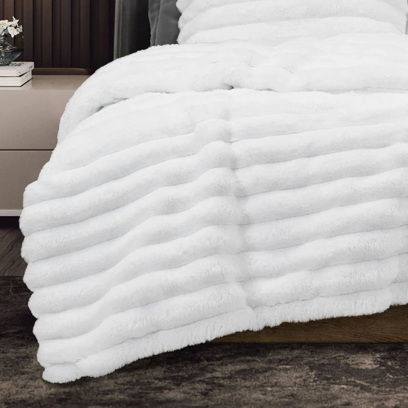 JAX Chunky Faux Fur Quilt Cover Set
