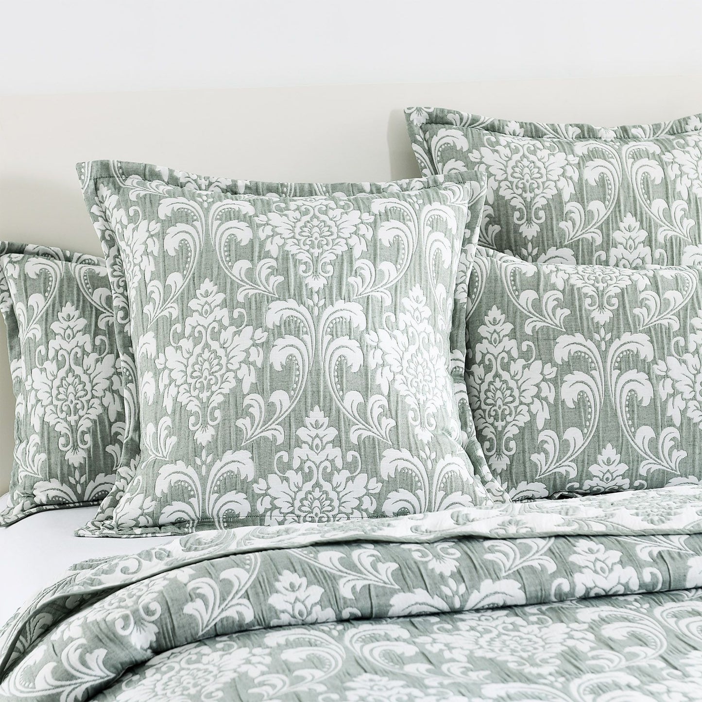 Tahlia Coverlet Set (Reversible)
