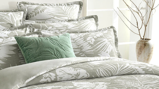 Palm Tree Jacquard Quilt Cover Set