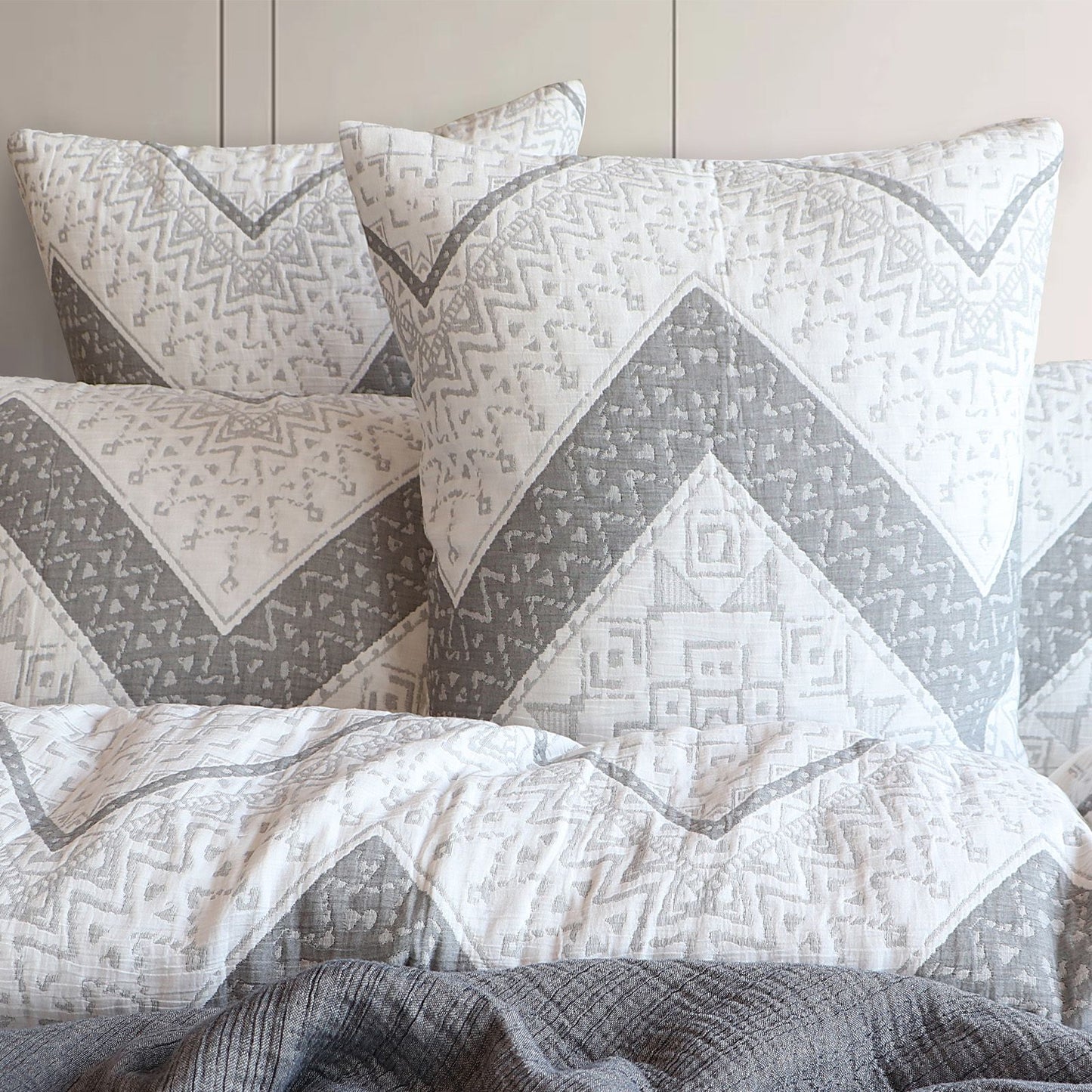Indie Jacquard Yarn Dye Quilt Cover Set