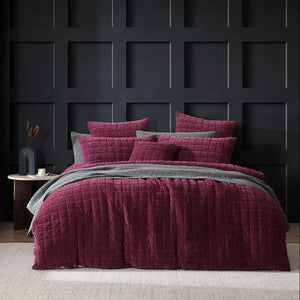 Apollo Plum Quilt Cover Set