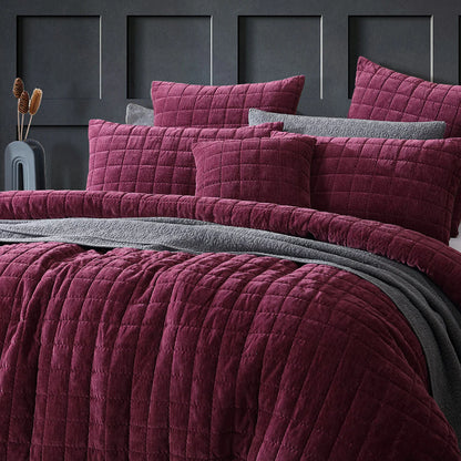 Apollo Plum Quilt Cover Set