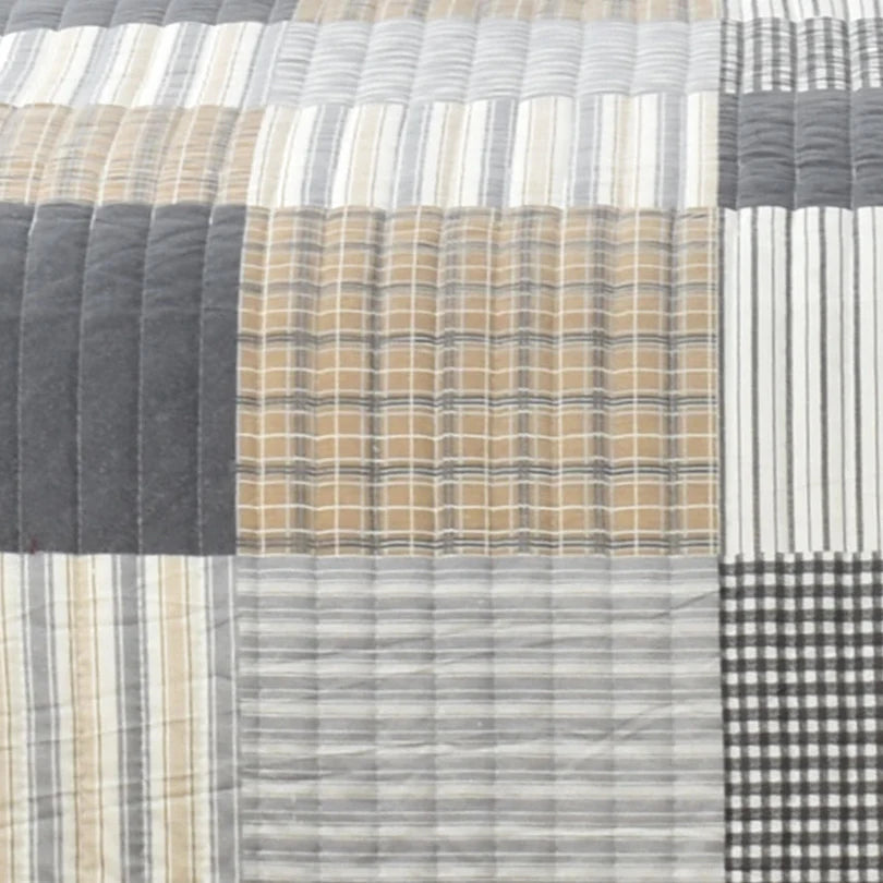 Vintage Patch Coverlet Set